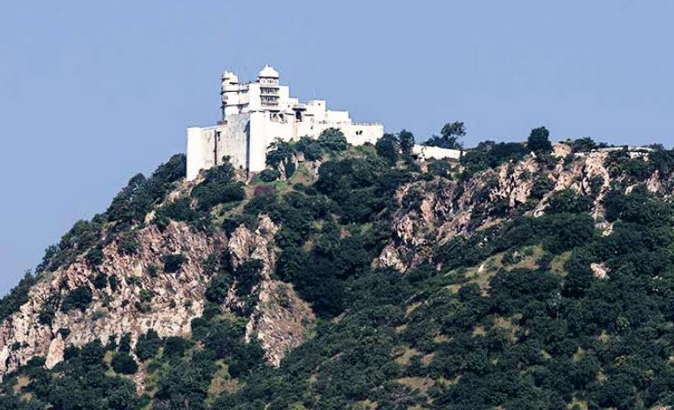 Monsoon Palace, India